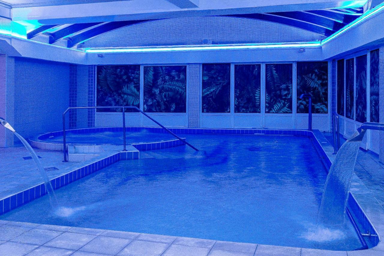 Aqua Blue Hotel Hajdúszoboszló Dış mekan fotoğraf