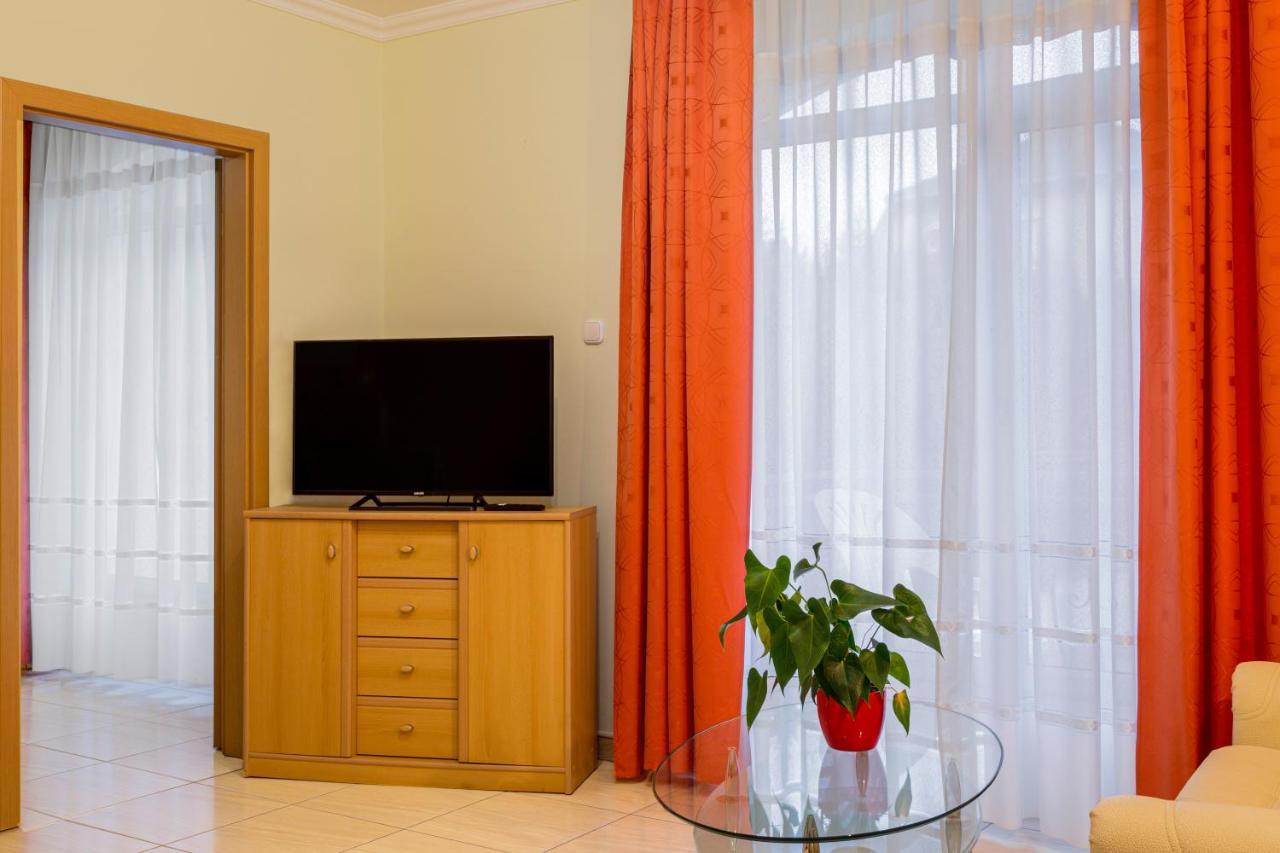 Aqua Blue Hotel Hajdúszoboszló Dış mekan fotoğraf