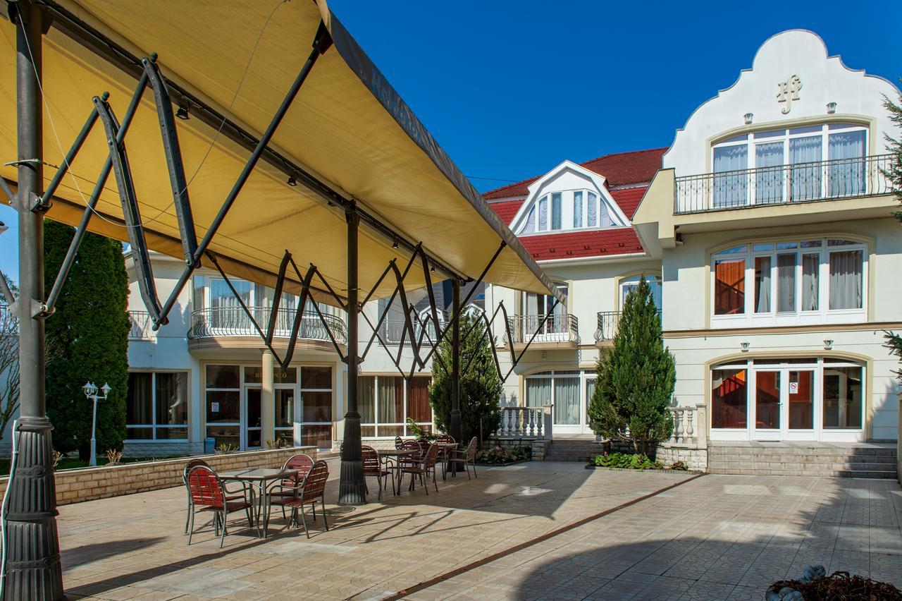 Aqua Blue Hotel Hajdúszoboszló Dış mekan fotoğraf